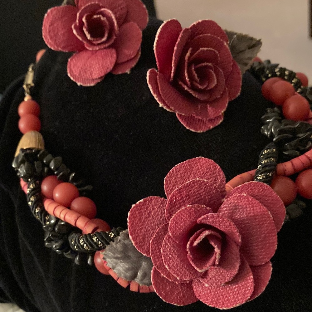 Beautifully handmade fabric necklace & earrings set.